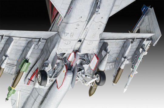 1:32 F/A-18F Super Hornet