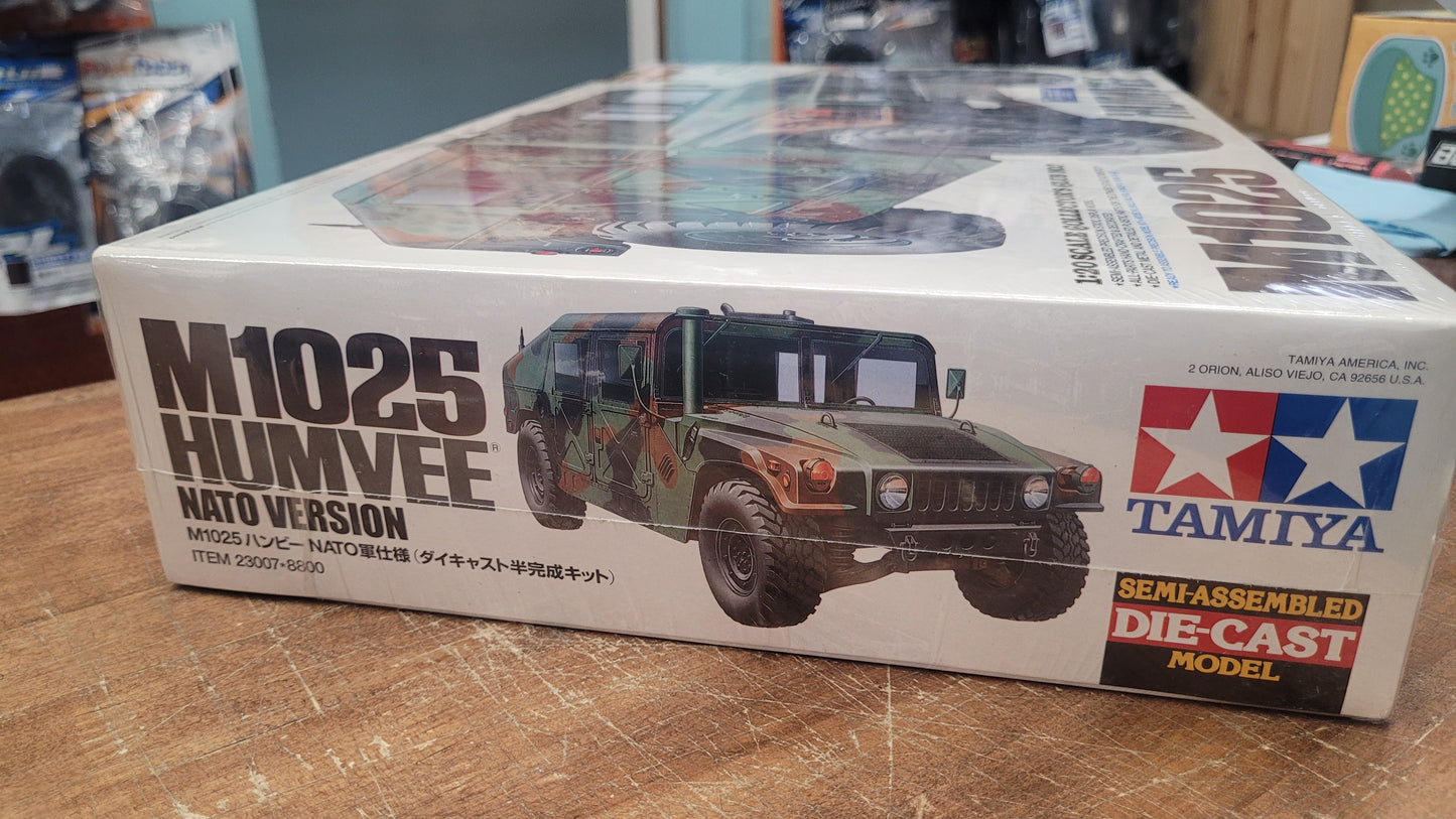 M1025 Humvee NATO Version (Semi-Assembled Die-Cast Model)