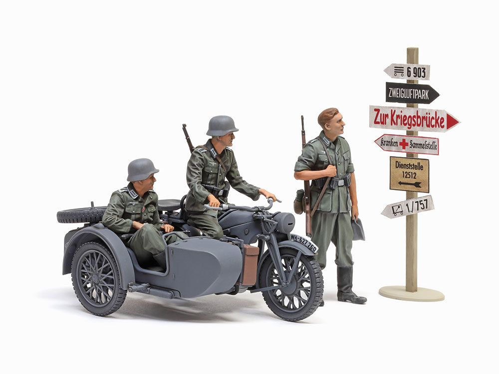 1:35 German KS600 Motorcycle and Sidecar
