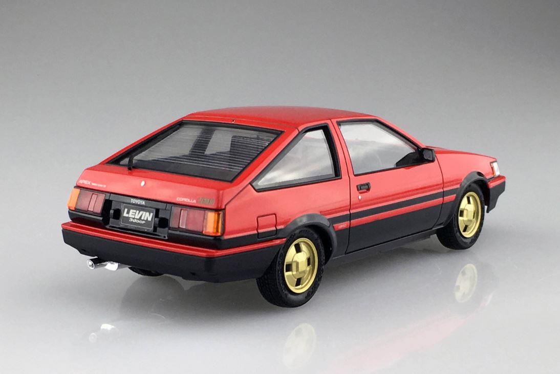 Aoshima 1/24 Toyota AE86 LEVIN '83 RED/BLACK