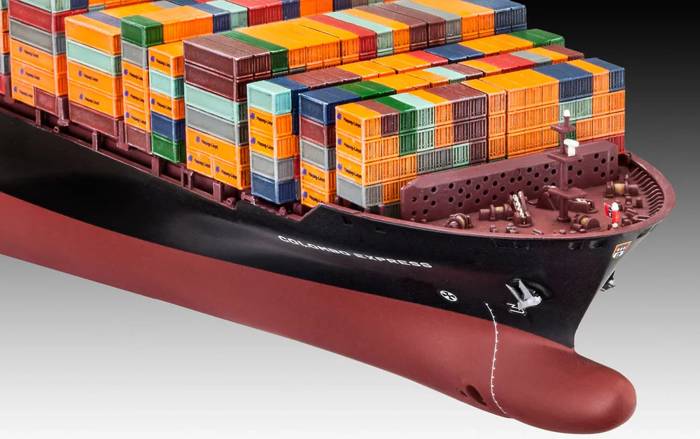 1:700 Container Ship "Colombo Express"