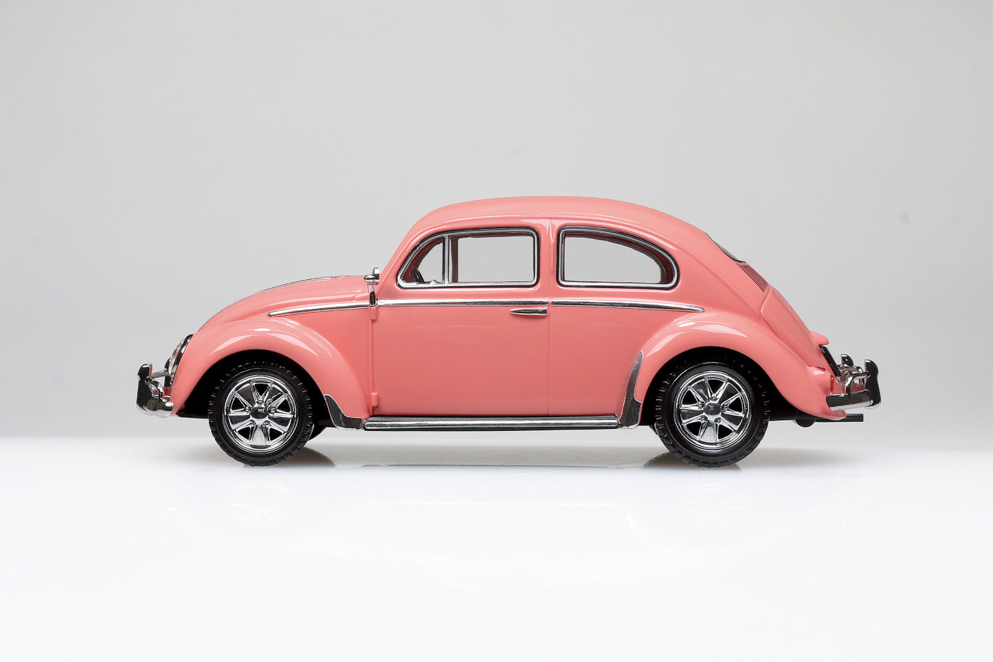 1/32 SNAP CAR Volkswagen Beetle Custom (Coral Pink)