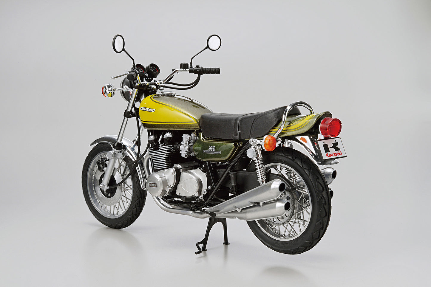 1/12 Kawasaki Z1 900 Super4 '73 With Custom Parts