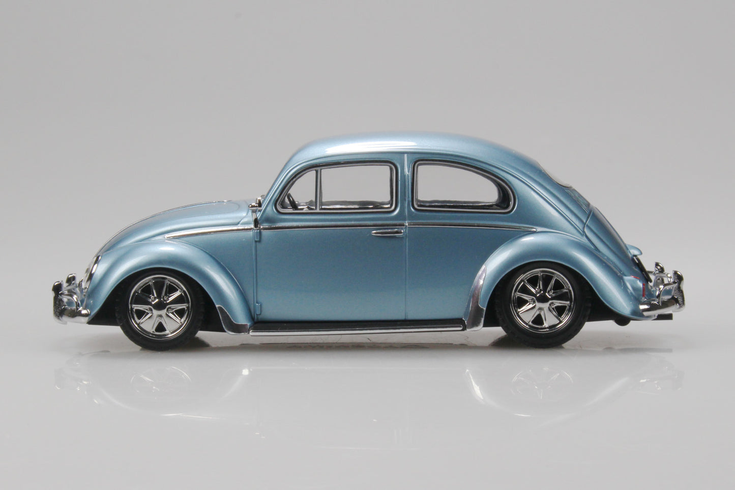 1/32 SNAP KIT Volkswagen Beetle (Strato Silver)
