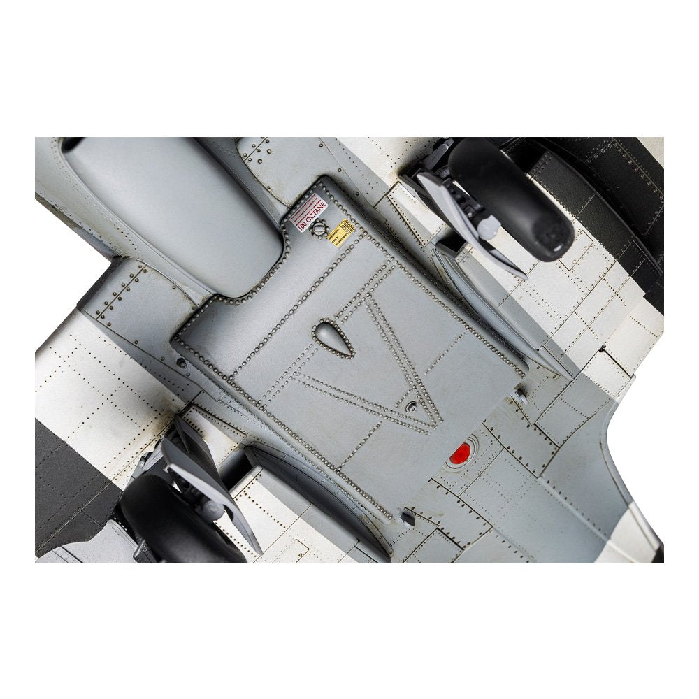 1:24 Supermarine Spitfire Mk.IXc - Flying Dray