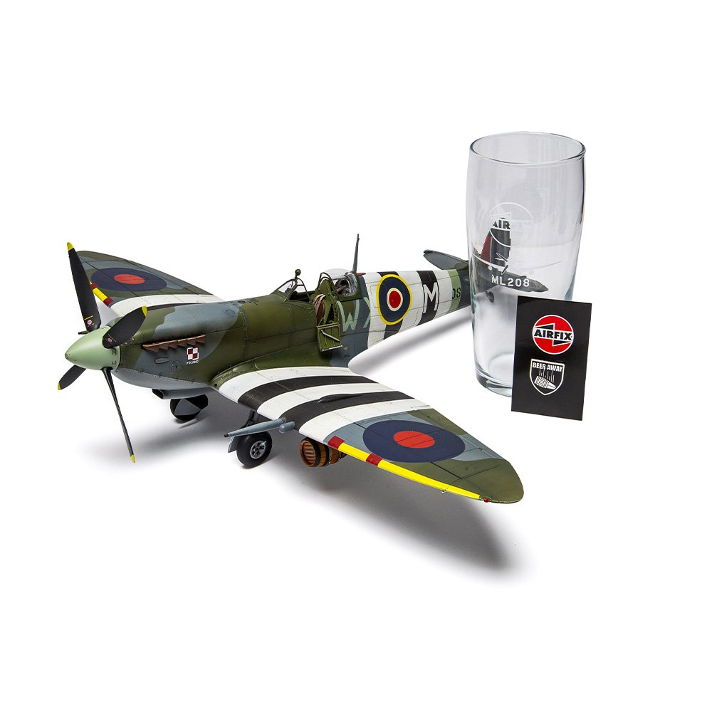 1:24 Supermarine Spitfire Mk.IXc - Flying Dray