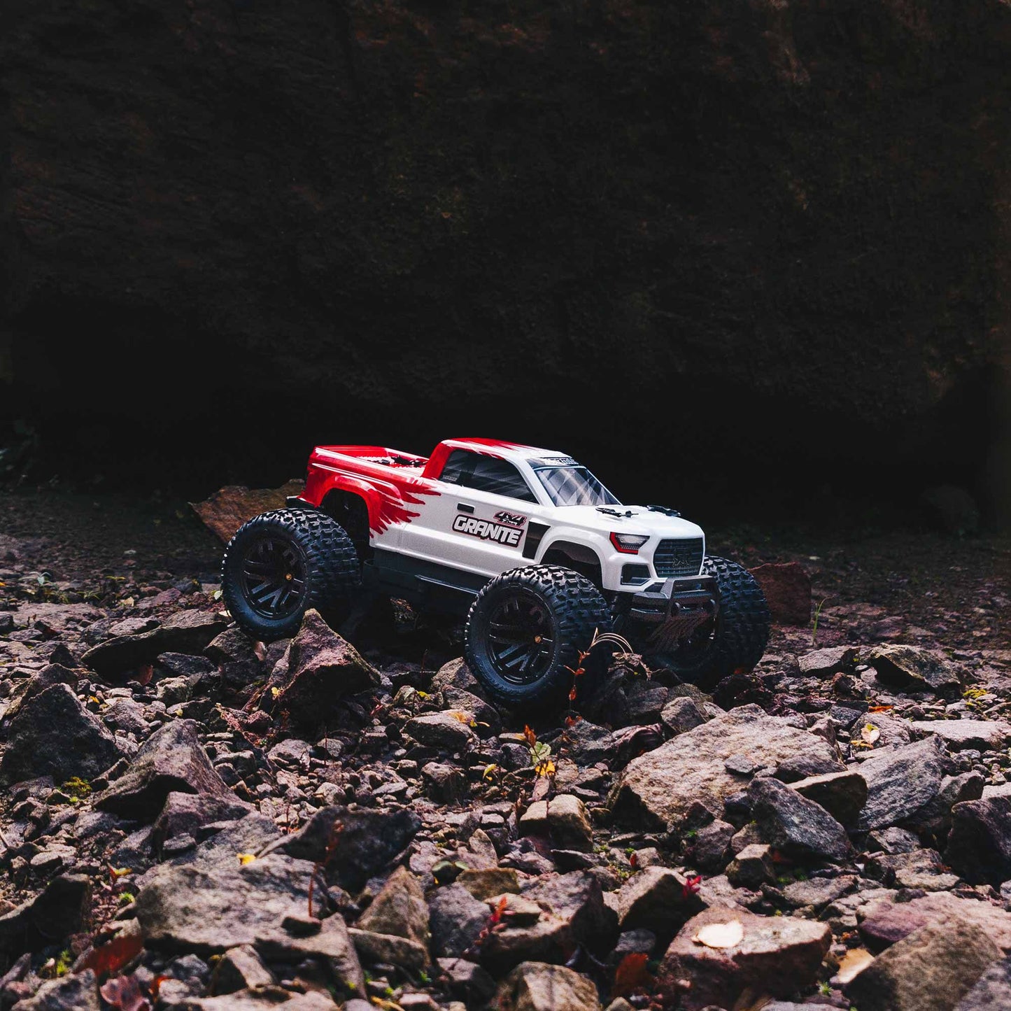 ARRMA GRANITE 4X4 BOOST MEGA 550 Brushed Monster Truck RTR, RED