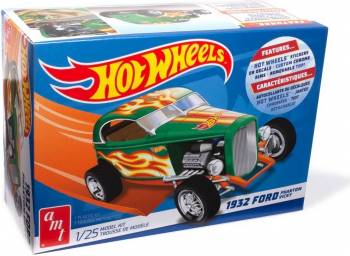 AMT1313 — 1/25 1932 Ford Phantom Vicky Hot Wheels