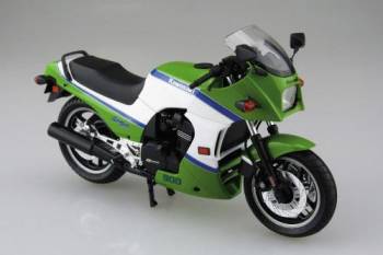 AOS06499 — 1/12 Kawasaki GPZ900R Ninja '85