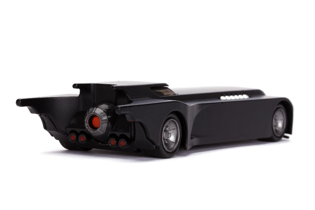 Jada 1/32 Animated Series Batmobile w/Batman