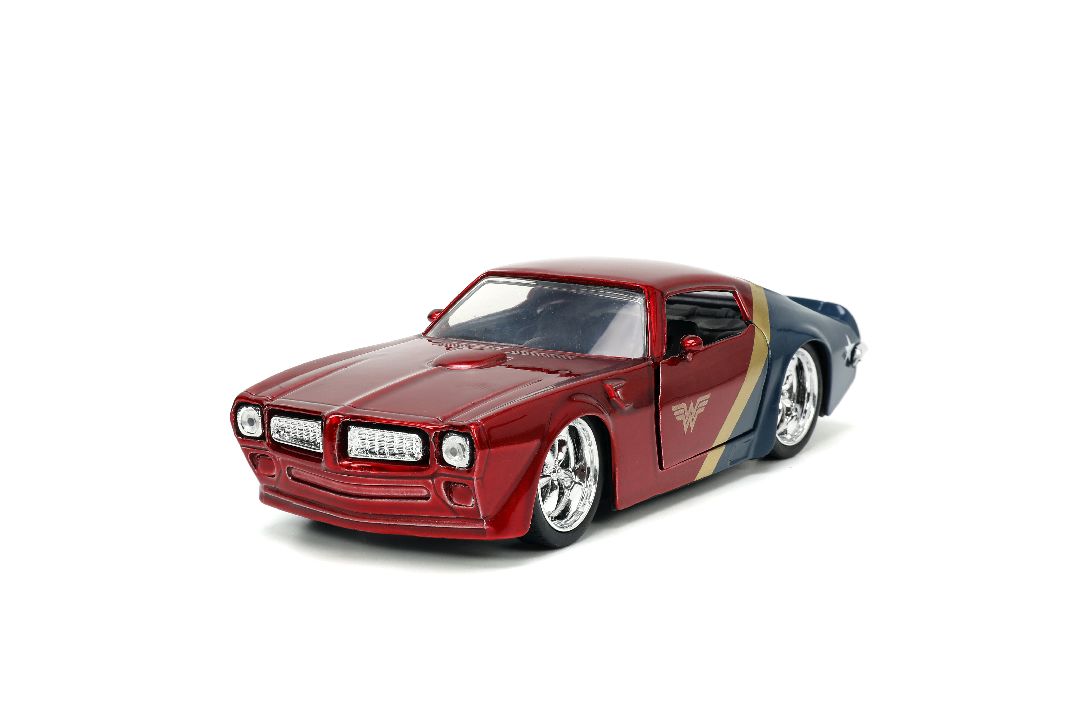 1/32 1972 Pontiac Firebird with Wonder Woman