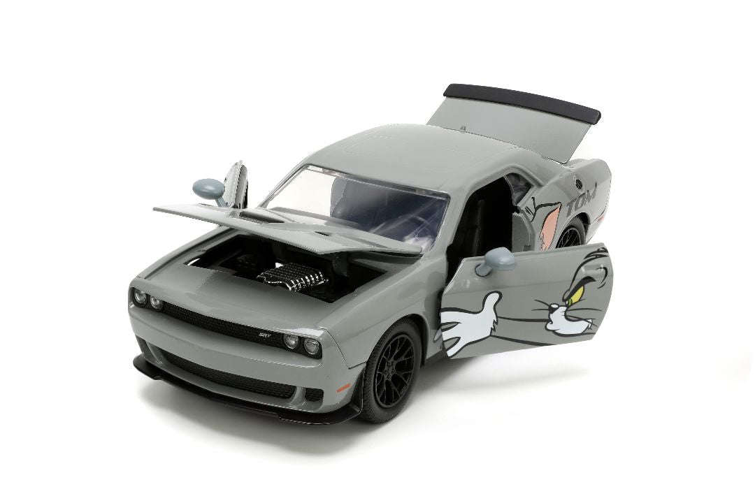 1/24 "Hollywood Rides" 2015 Challenger SRT8 Hellcat w/Jerry