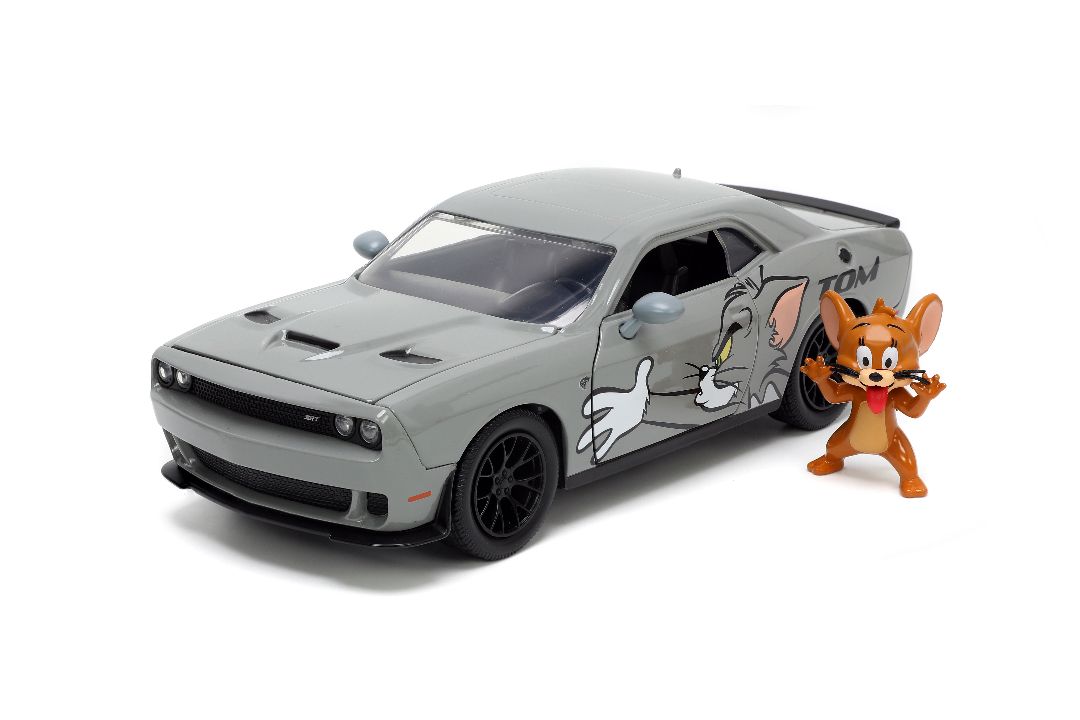 1/24 "Hollywood Rides" 2015 Challenger SRT8 Hellcat w/Jerry