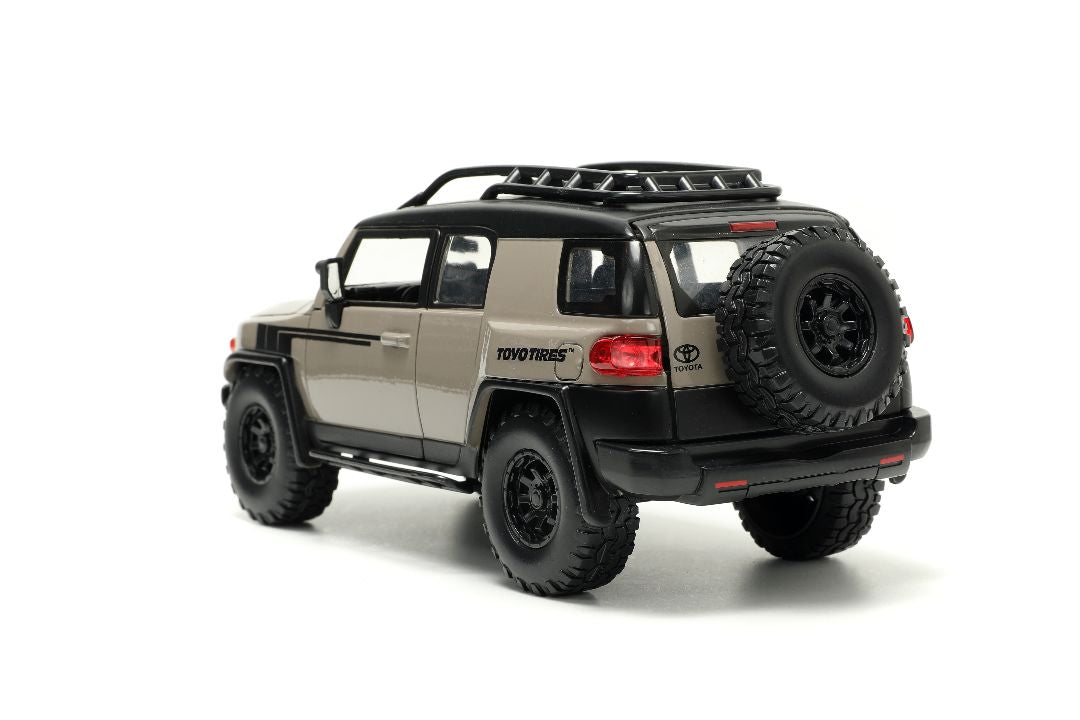 1/24 "Just Trucks" with Rack - Toyota FJ Cruiser