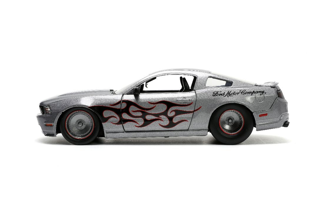 1/24 "BIGTIME Muscle" 2010 Ford Mustang GT