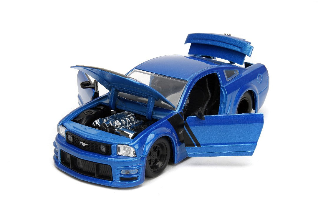 1/24 "BIGTIME Muscle" 2006 Ford Mustang GT