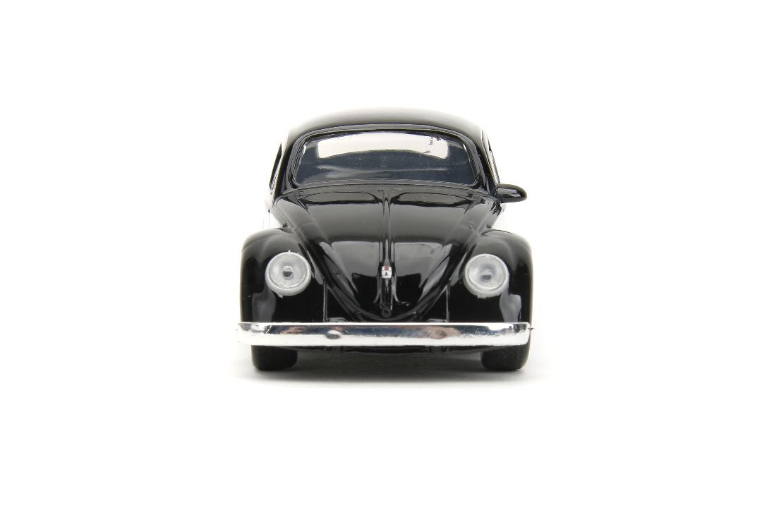 1/32 "PUNCH BUGGY" 1959 VW Beetle W/Boxing Gloves - Black