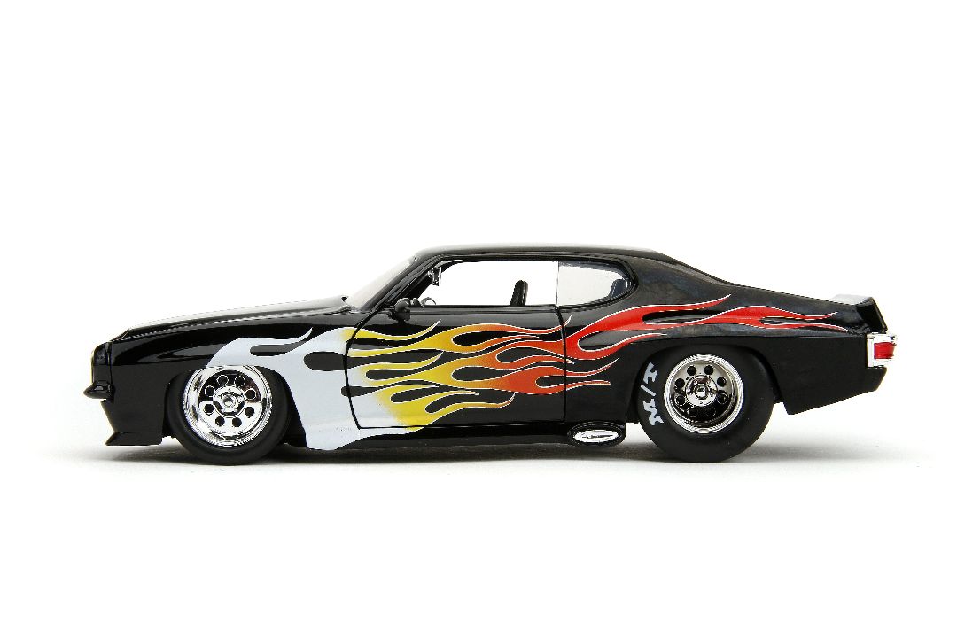 1/24 "BIGTIME Muscle" 1971 Pontiac GTO Judge - Glossy Black, Flames