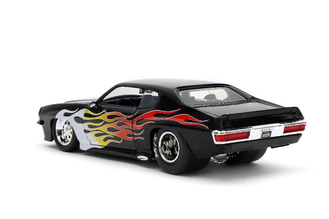 1/24 "BIGTIME Muscle" 1971 Pontiac GTO Judge - Glossy Black, Flames