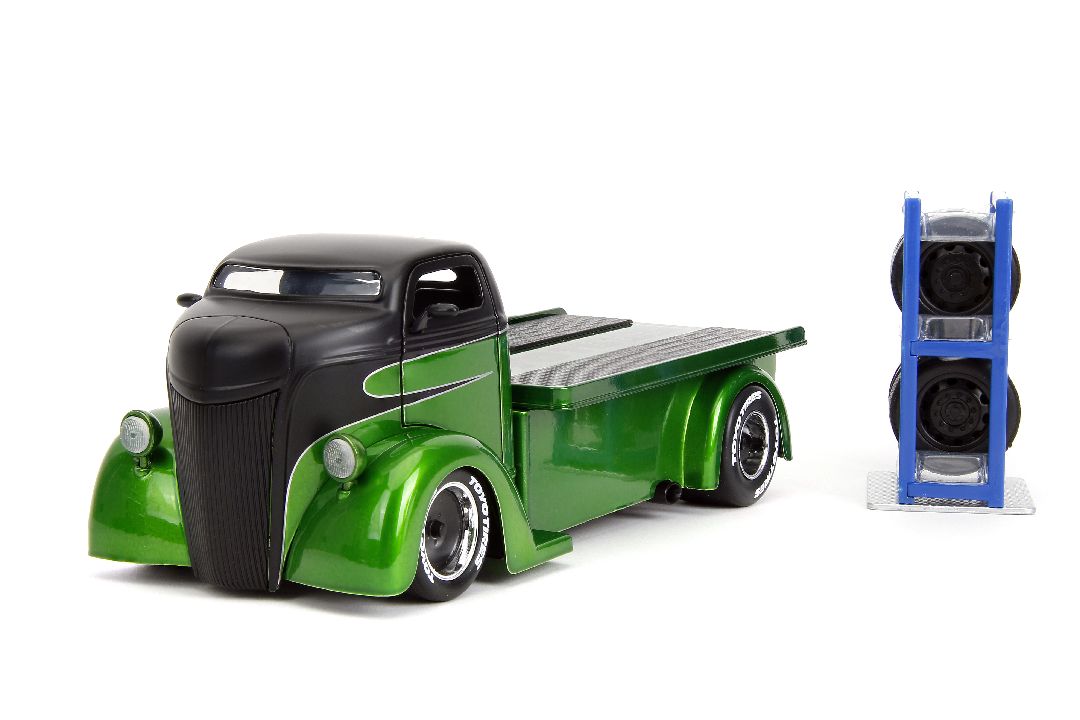 1/24 "Just Trucks" - 1947 Ford COE Flatbed w/ Rack