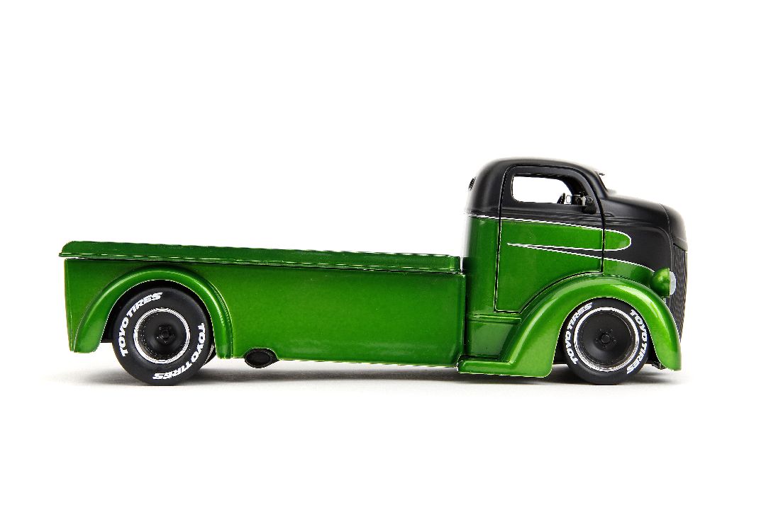 1/24 "Just Trucks" - 1947 Ford COE Flatbed w/ Rack