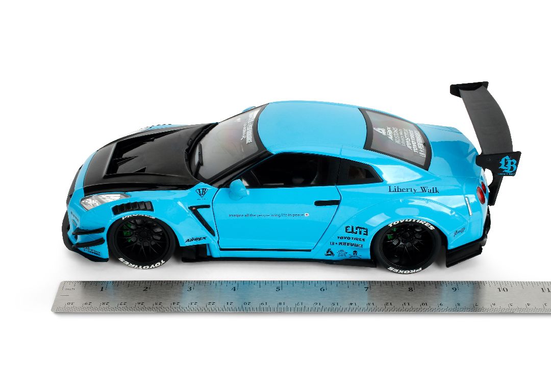 1/18 PINK SLIPS W8 - Nissan GT-R (R35) Liberty Walk