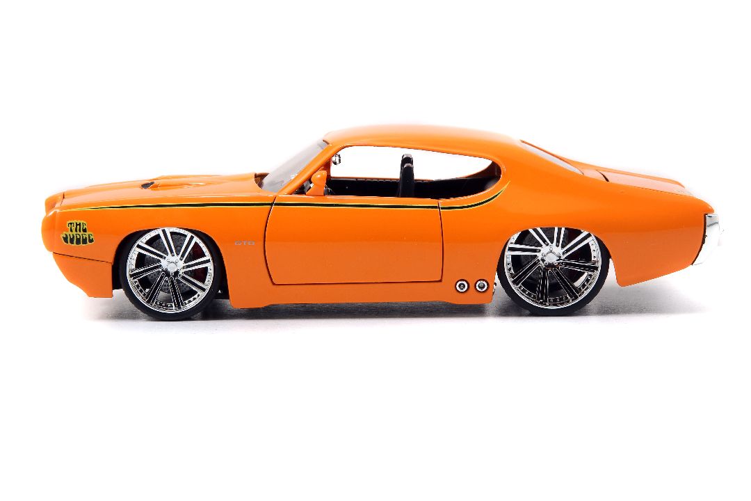 1/24 "BIGTIME Muscle" 1969 Pontiac GTO Judge