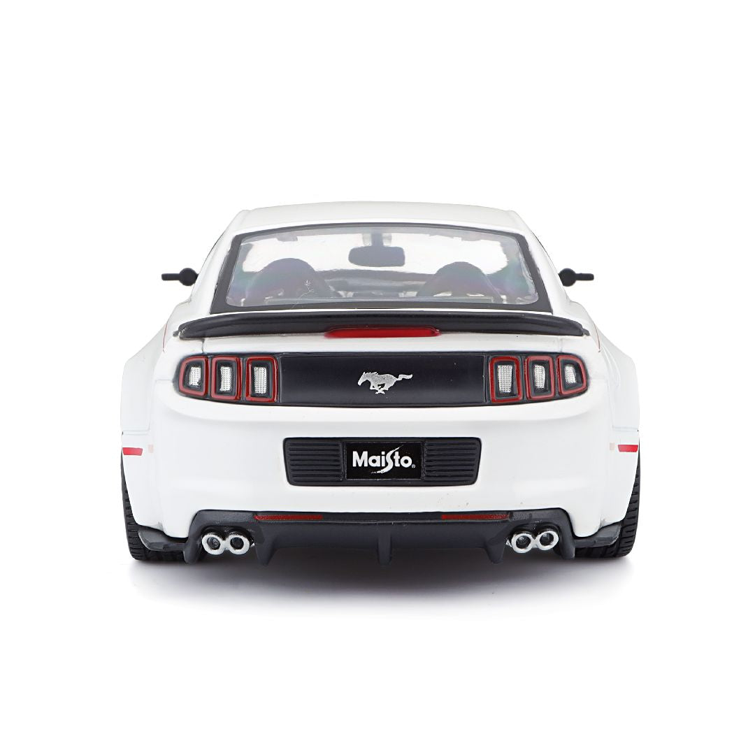 Ford Mustang Street Racer SE 2014 1/24 - White