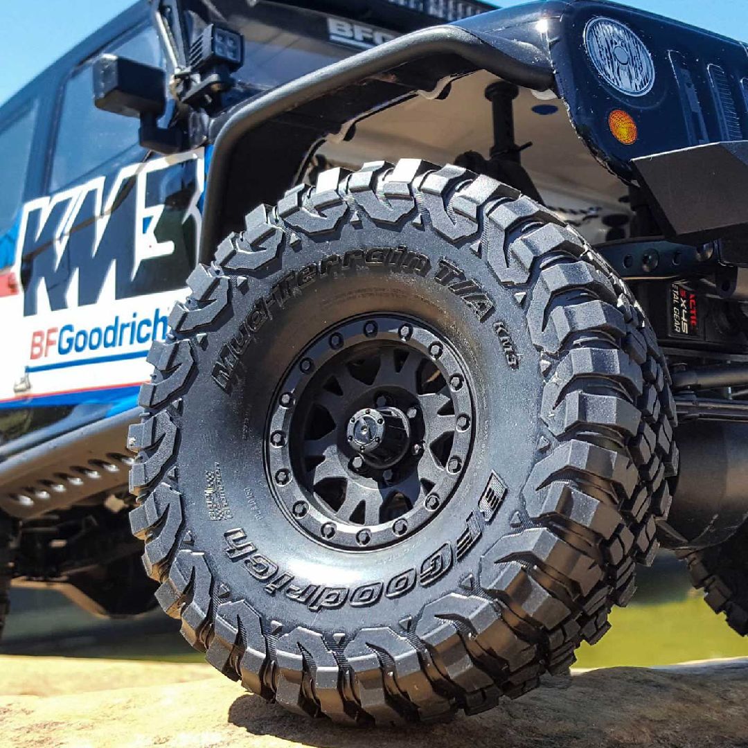 1/10 BFG T/A KM3 Predator Front/Rear 1.9" Rock Crawling Tires (2) 4.75 inch OD