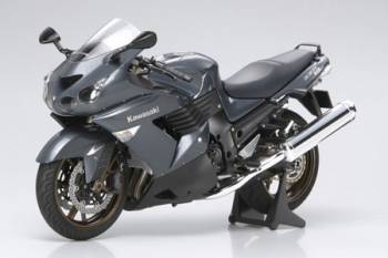 TAM14111 — 1/12 Kawasaki ZZR 1400