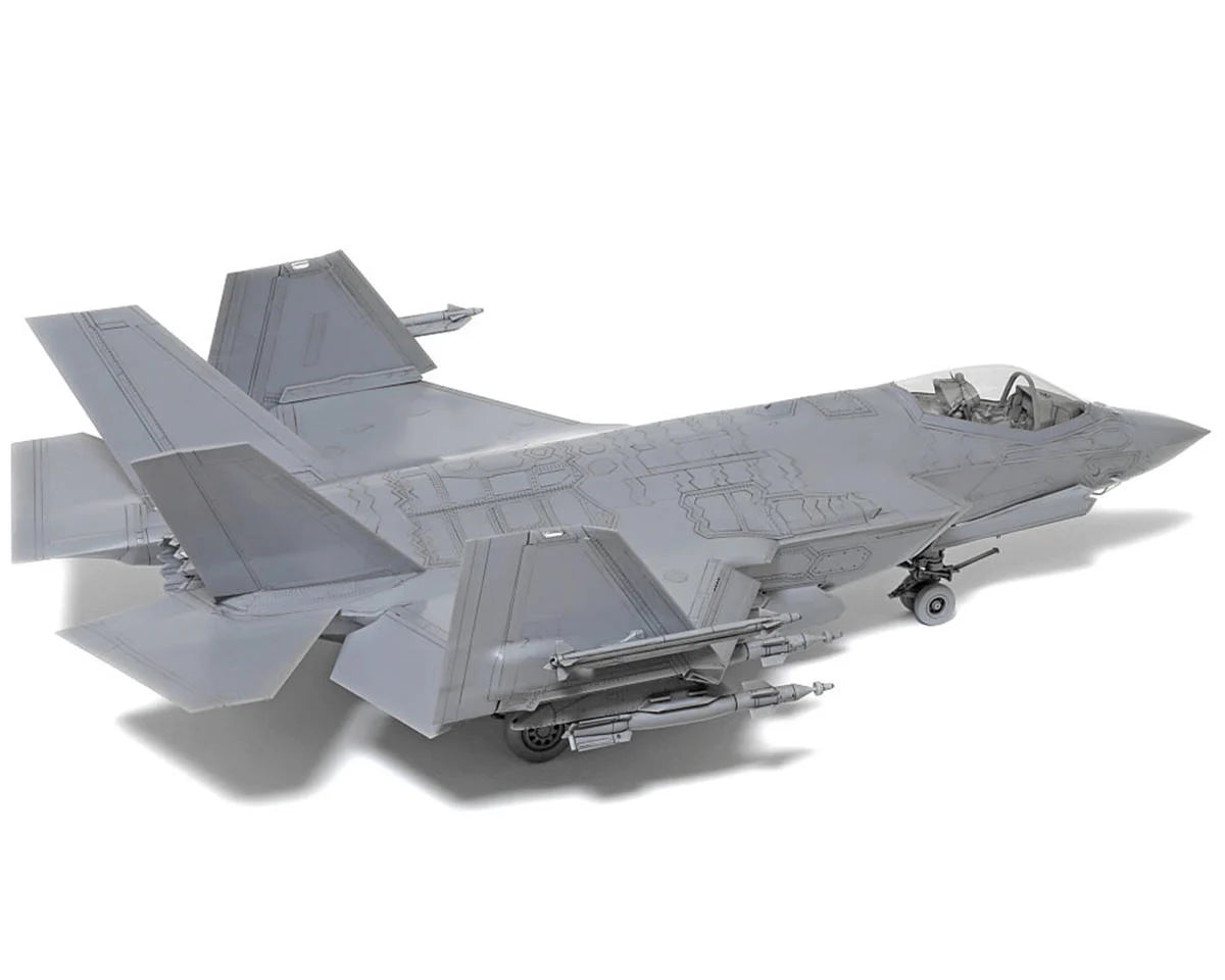 1/48 Lockheed Martin F-35 C Lightning II Plastic Model Kit