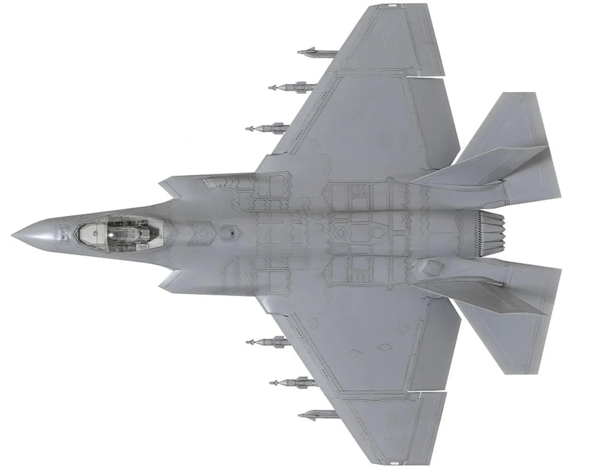 1/48 Lockheed Martin F-35 C Lightning II Plastic Model Kit