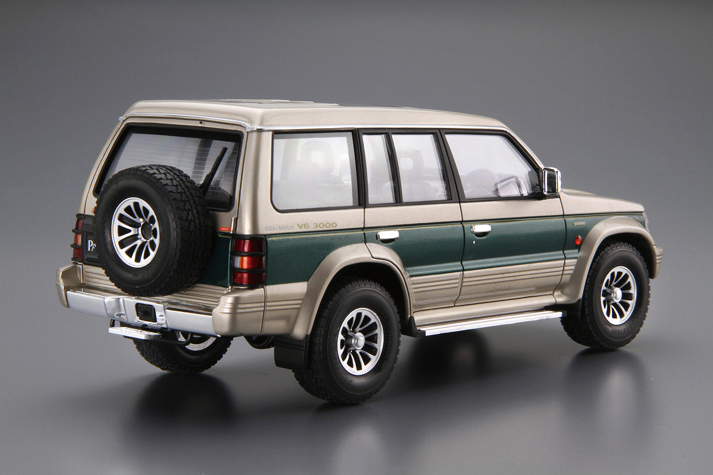 1/24 Mitsubishi V43W Pajero Super Exceed ’91