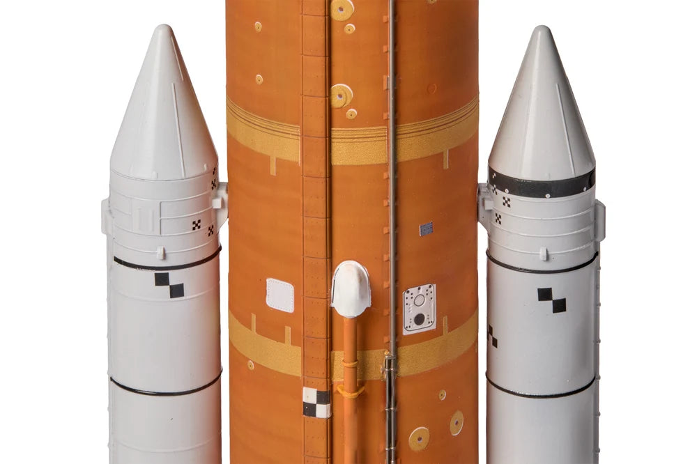 1/144 NASA Artemis Space Launch System (SLS)