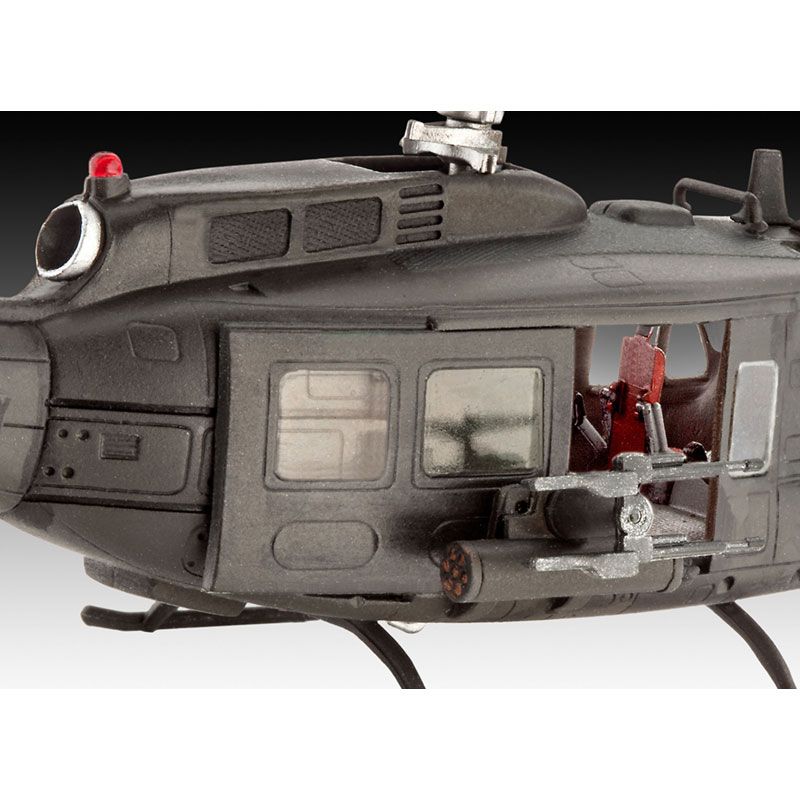 1:100 Bell UH-1H Gunship