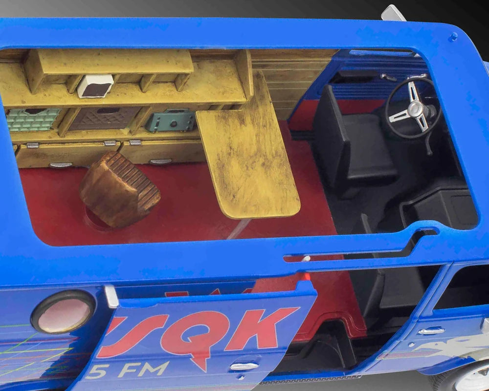 1:25 Squawk Van: Stranger Things