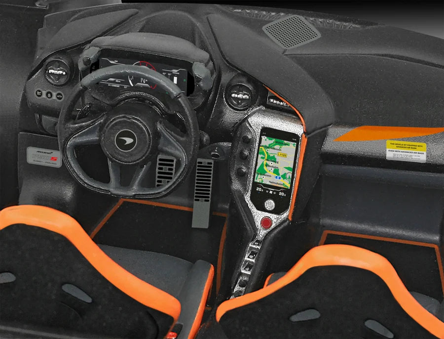 1/25 McLaren 750S