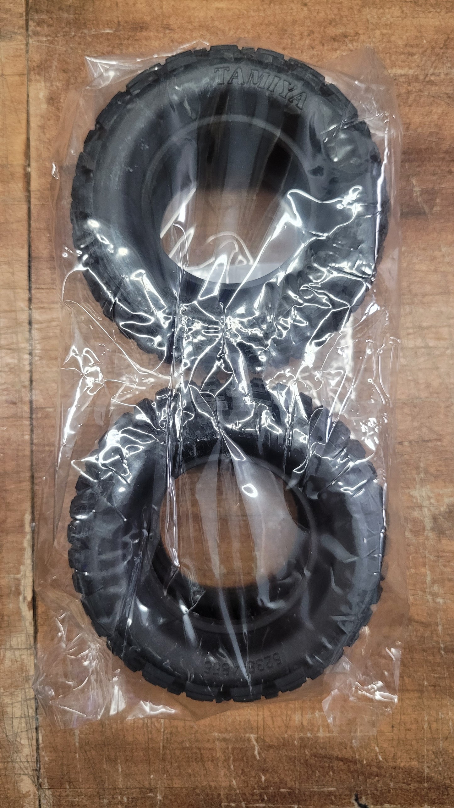 Tires for Comical Avante