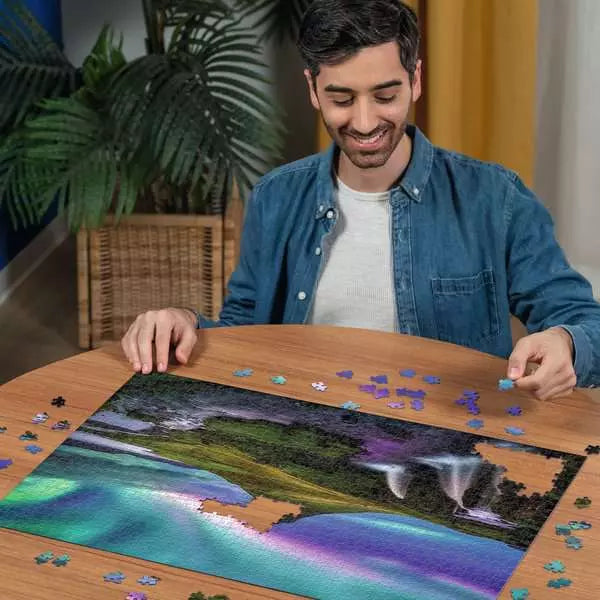 Aurora Over Kirkjufell - 1000 PIECE