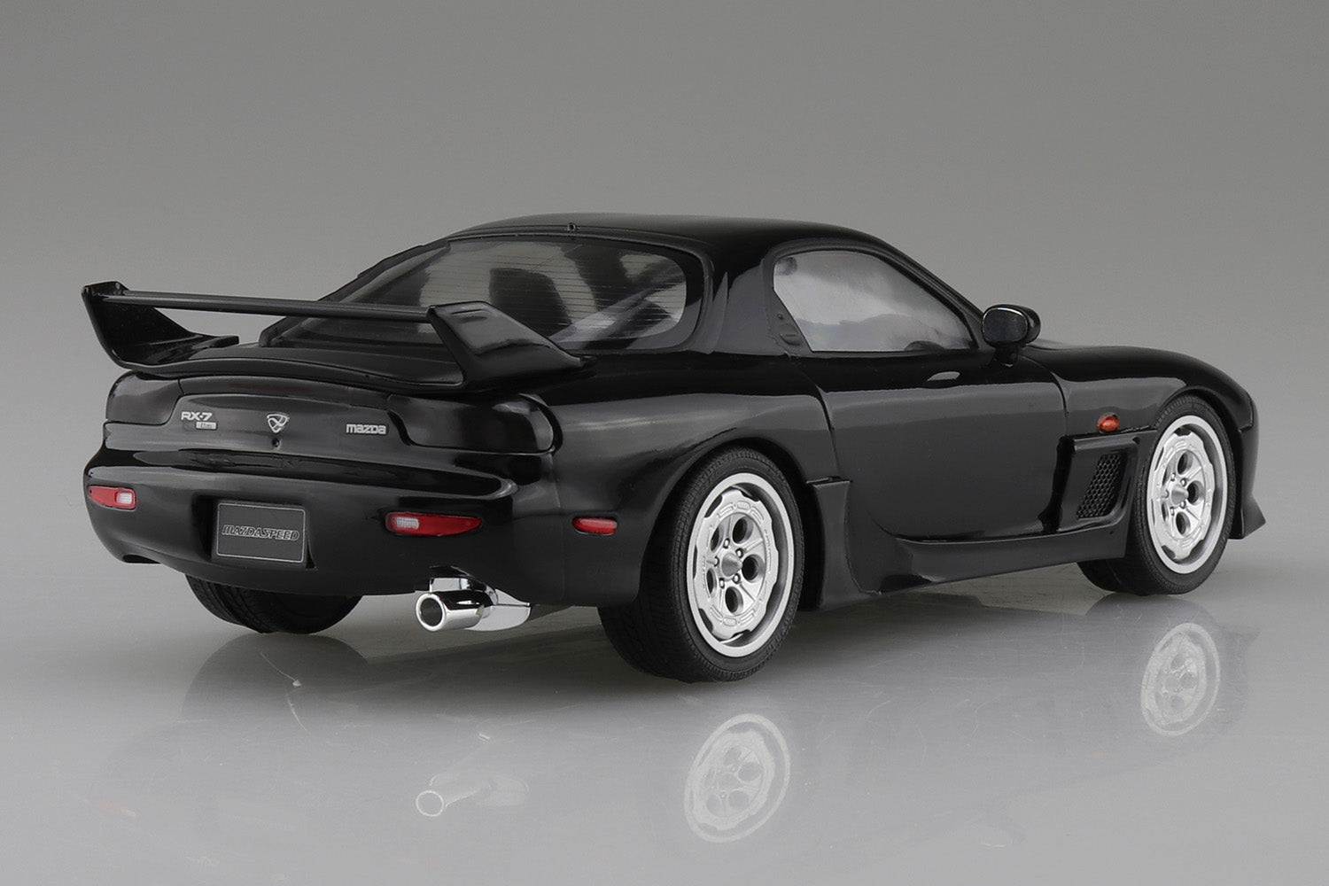 Aoshima 1/24 Mazdaspeed A-Spec FD3S RX-7 '99 (Mazda) – Chris's House