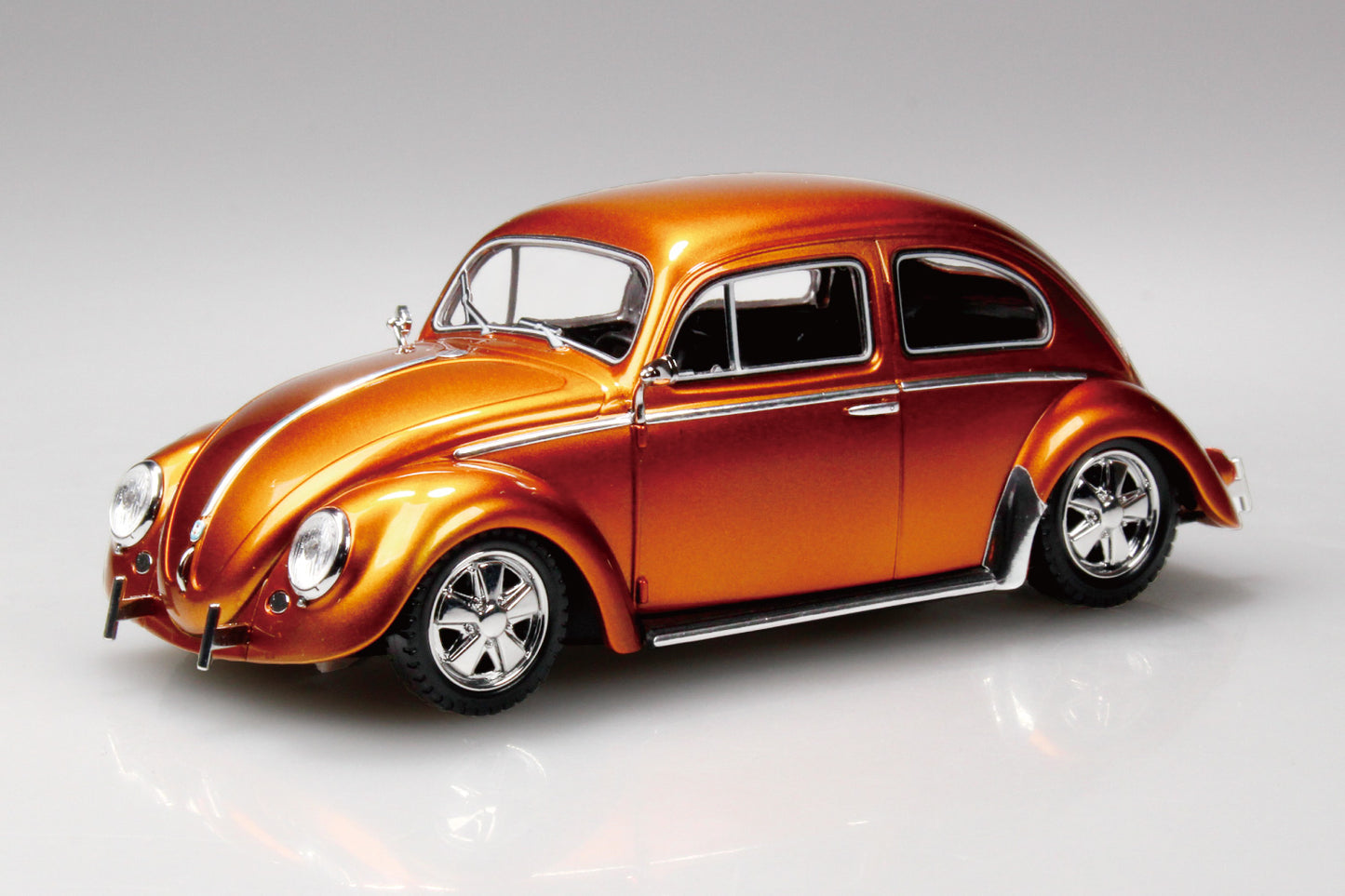 1/32 SNAP KIT Volkswagen Beetle (Metallic Orange)