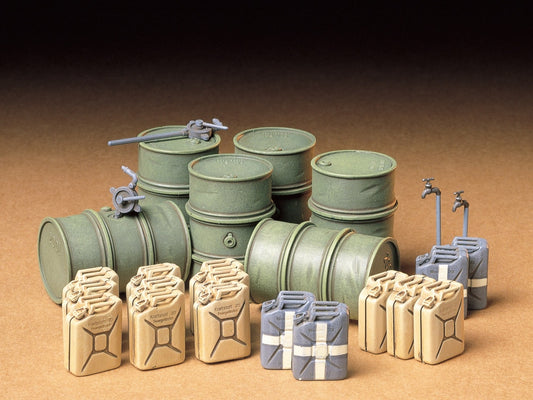 1/35 GERMAN FUEL DRUM SET