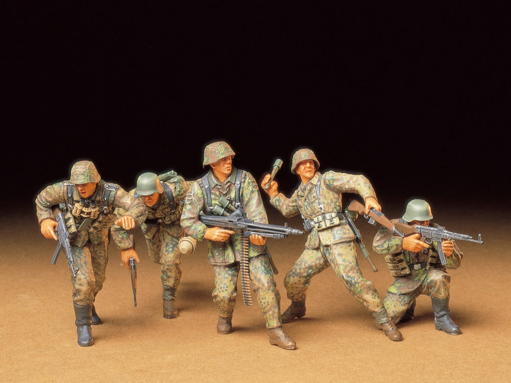 1/35 GERMAN FRONT-LINE INFANTRYMEN