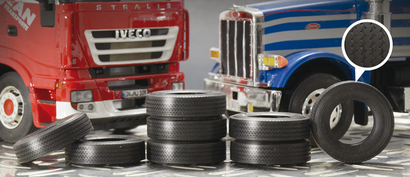 1:24 TRUCK RUBBER TIRES (x8)