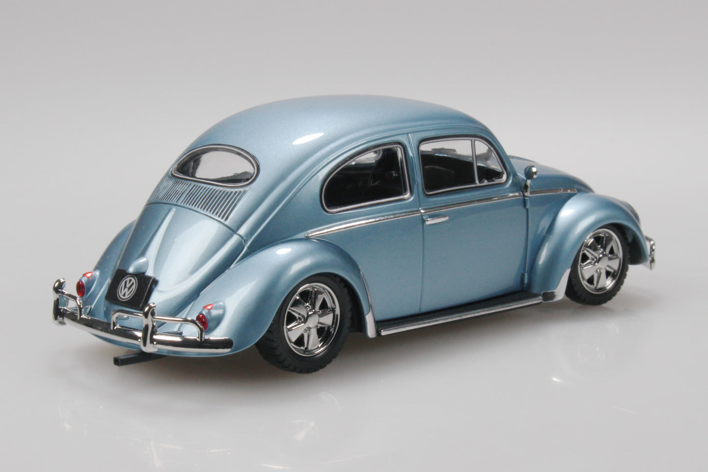 1/32 SNAP KIT Volkswagen Beetle (Strato Silver)