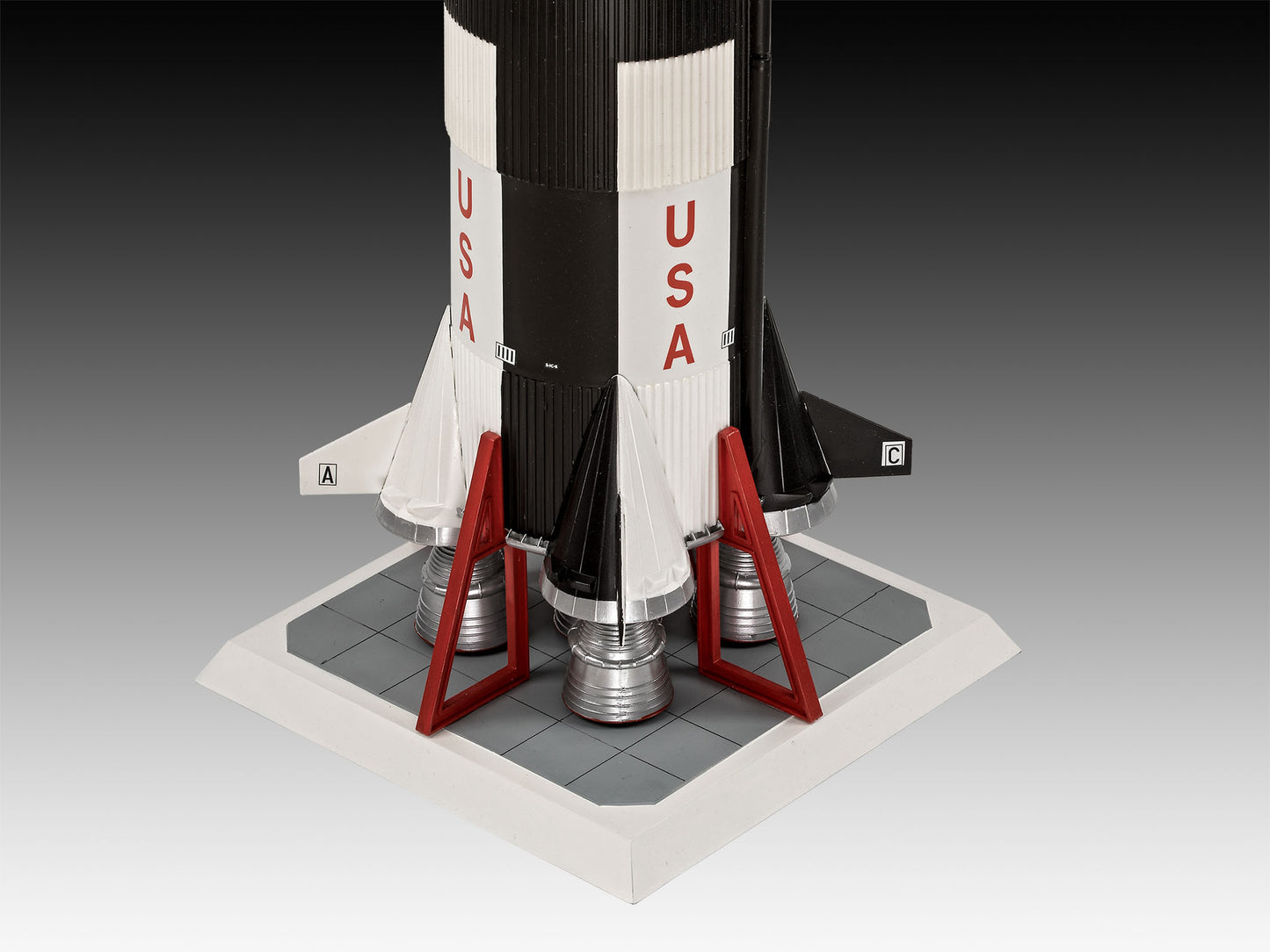 1:96 Apollo 11 Saturn V Rocket