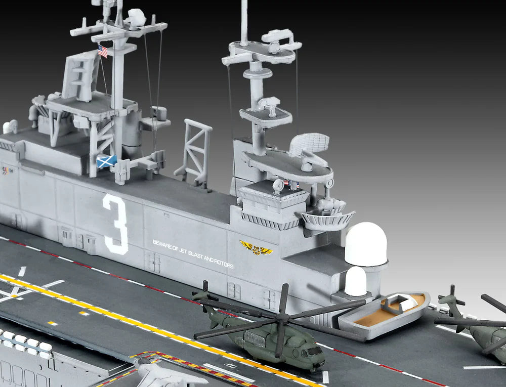 1:700 Assault Carrier USS WASP CLASS