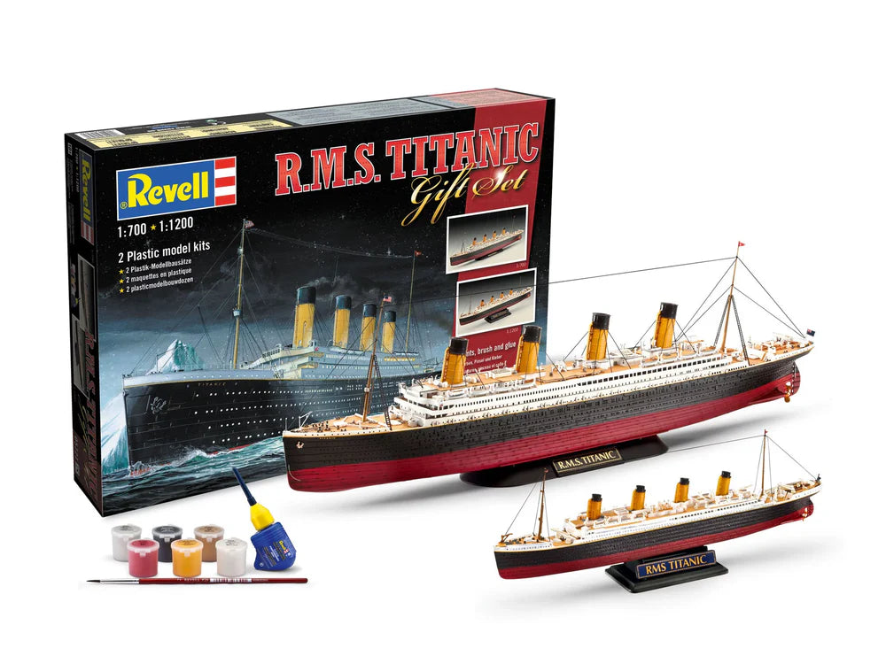 1:700 & 1:1200 R.M.S. Titanic - Gift Set