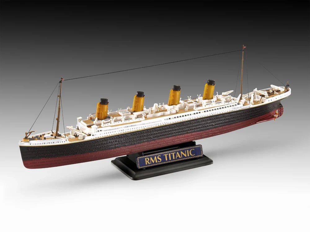1:700 & 1:1200 R.M.S. Titanic - Gift Set