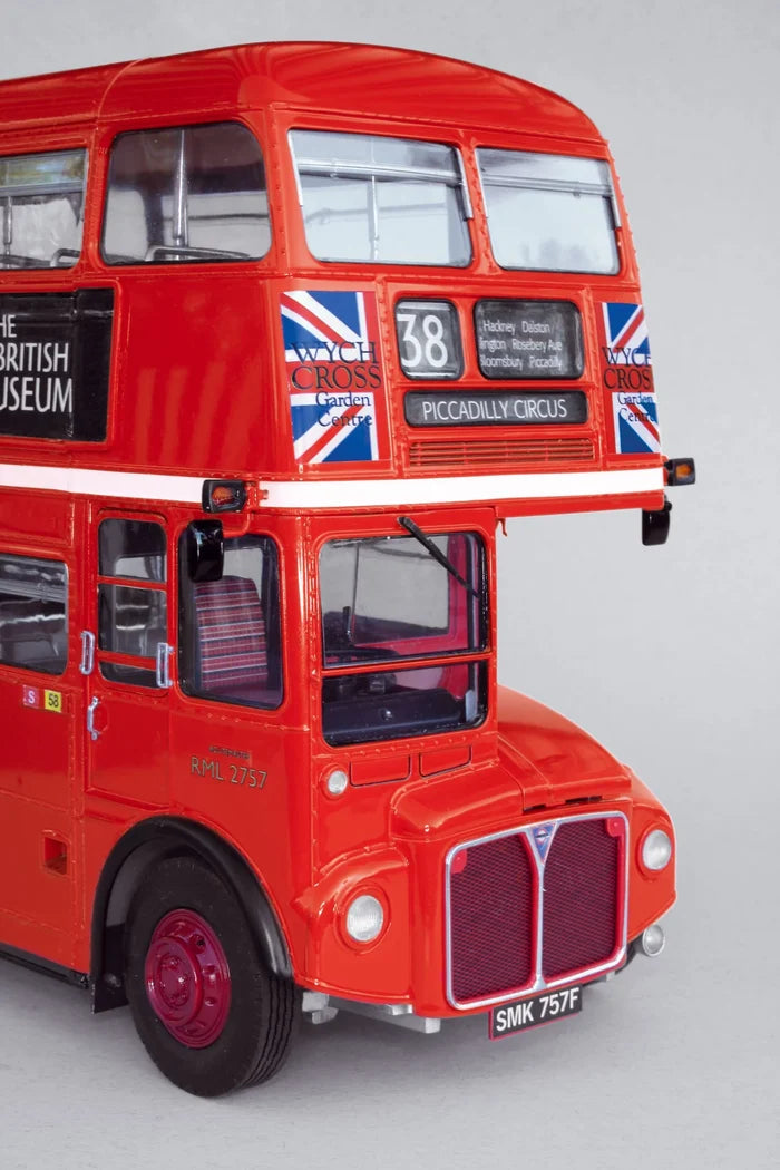 1:24 London Bus